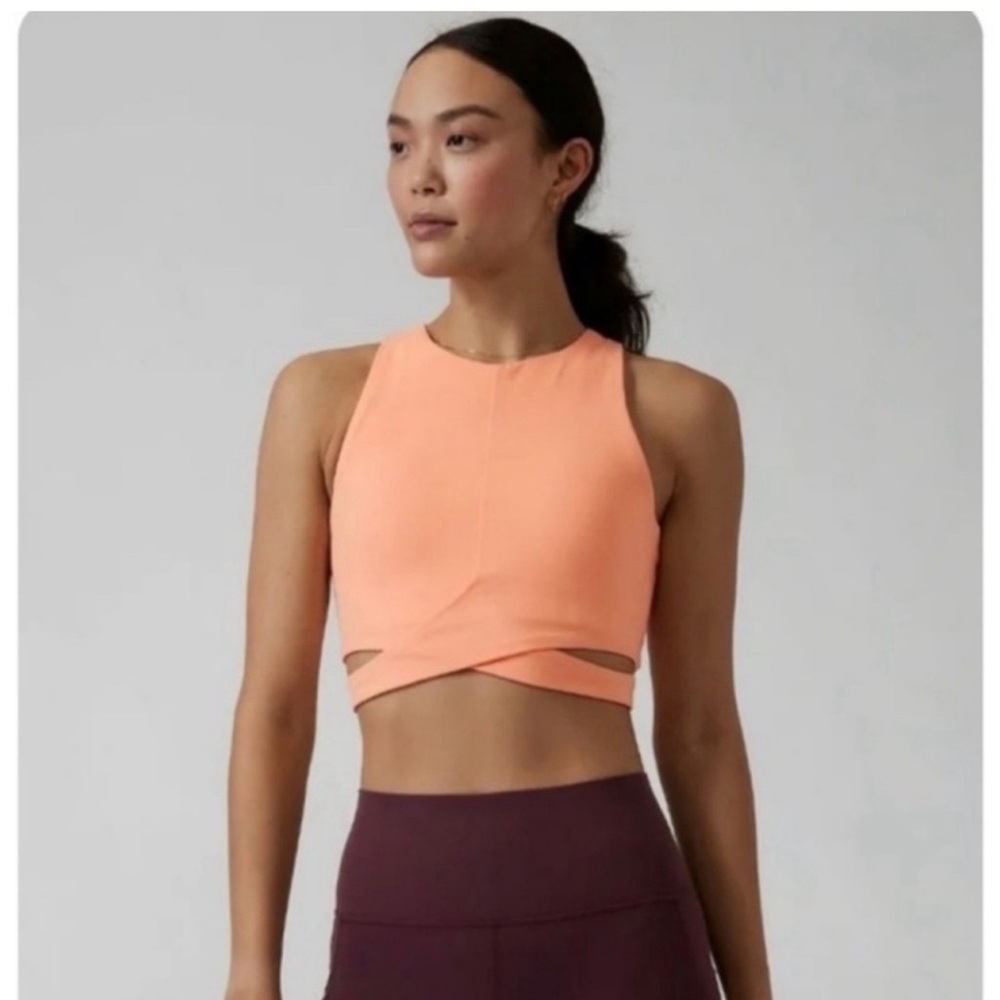 Athleta Conscious Cut Out Crop D -DD XS